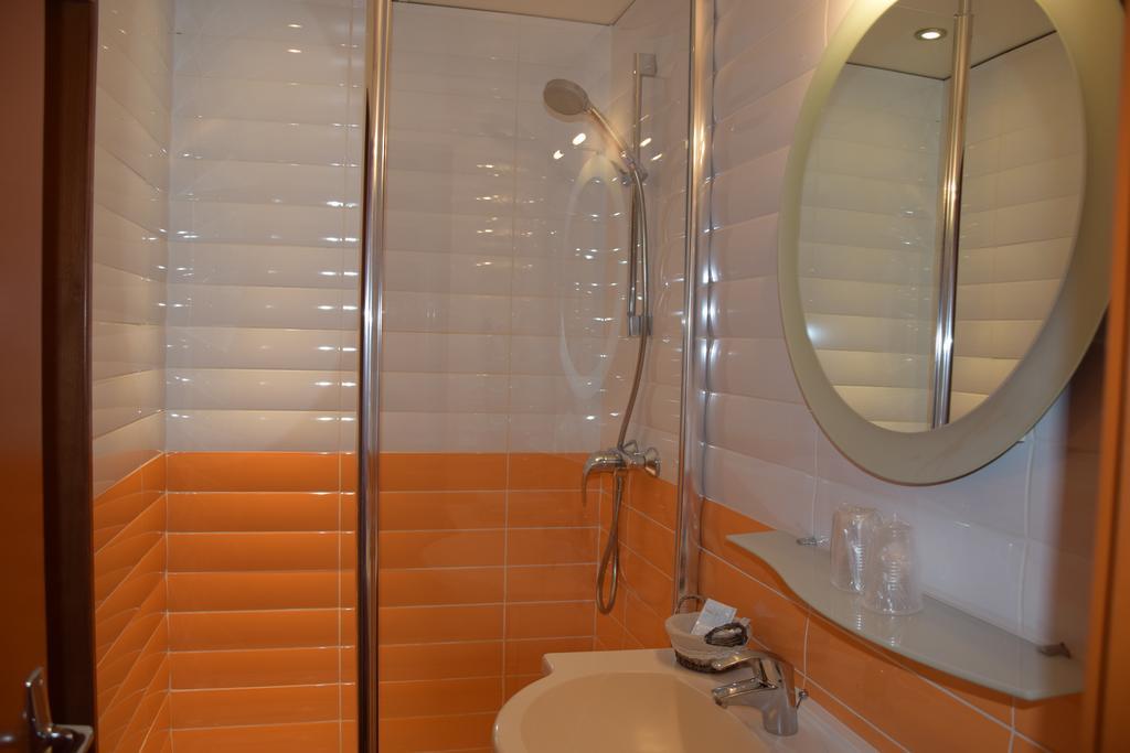 Hotel Bellevue Ayse Buitenkant foto